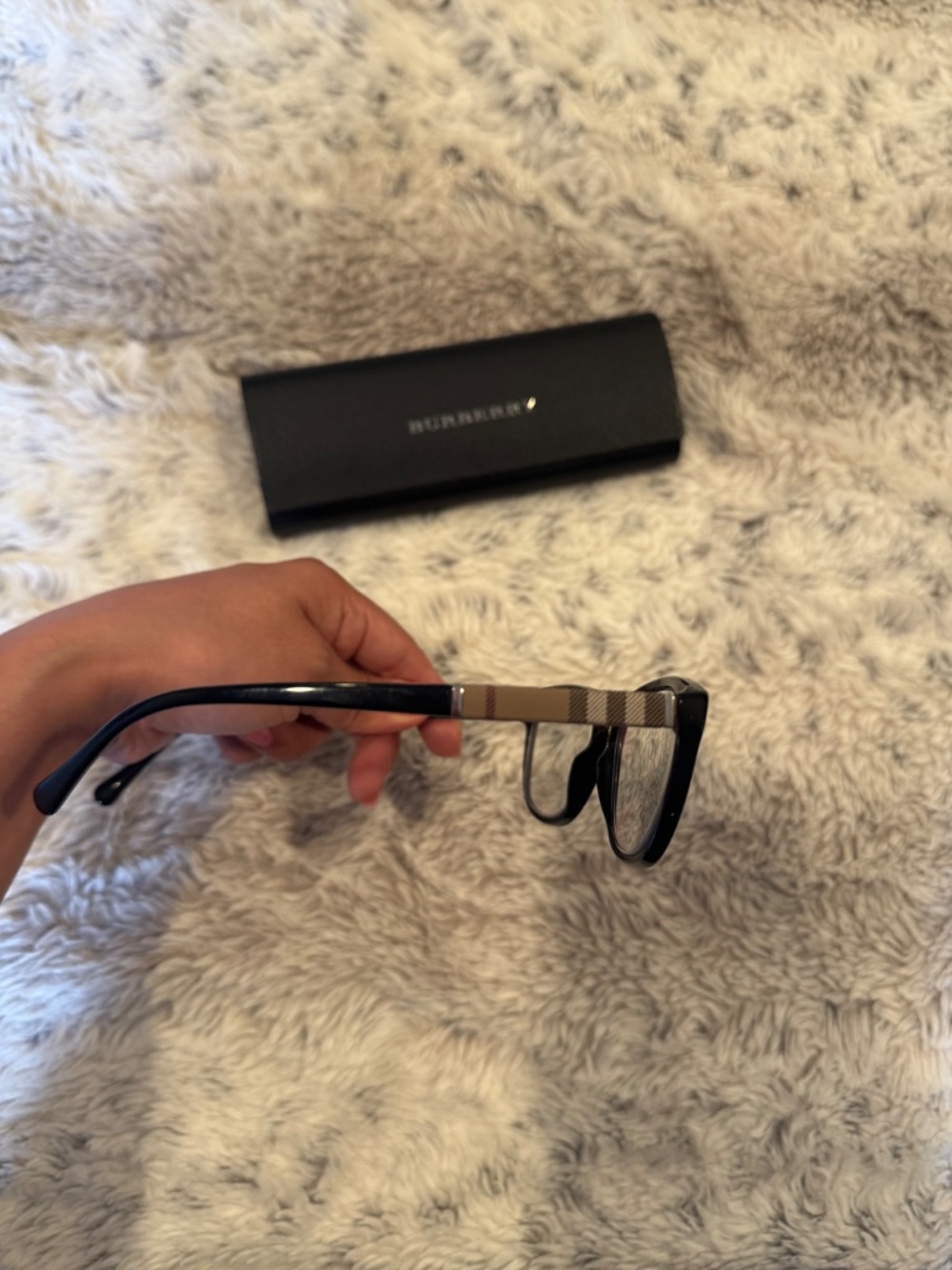 Burberry eye glasses - Picture 2 of 2